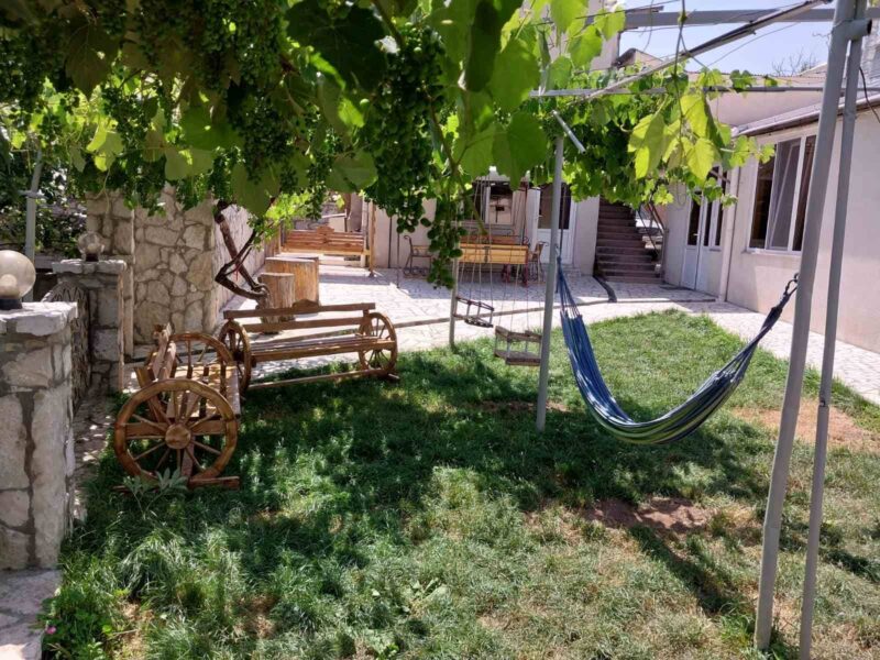 Օրավարձով առանձնատուն Դիլիջանում 3 սենյակ, Լողավազան