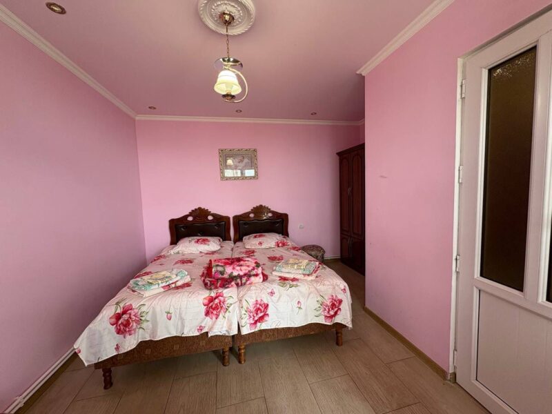 Լողավազանով առանձնատուն Դիլիջանում 4 սենյակ