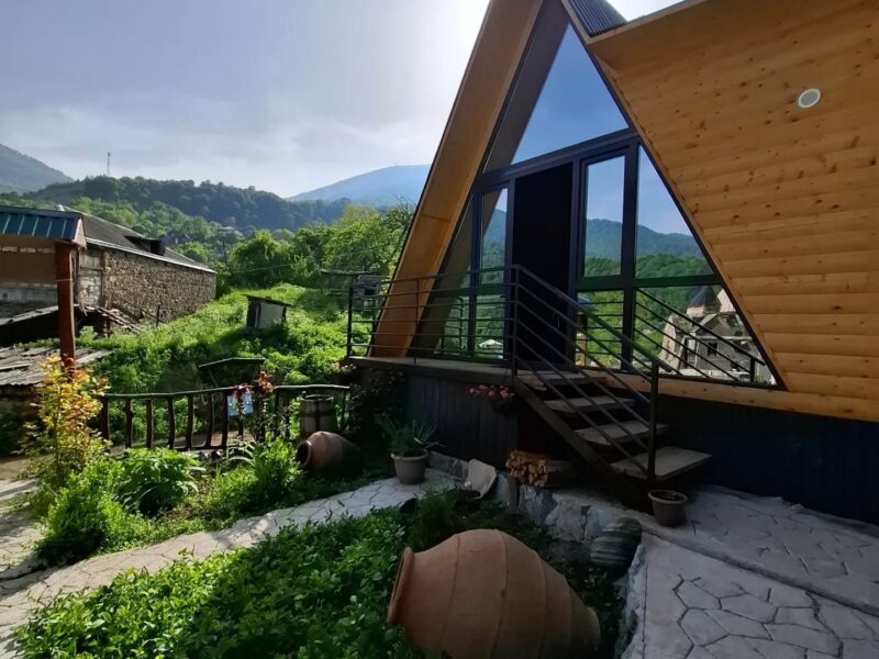 Եռանկյունի տնակ Գոշում ✅