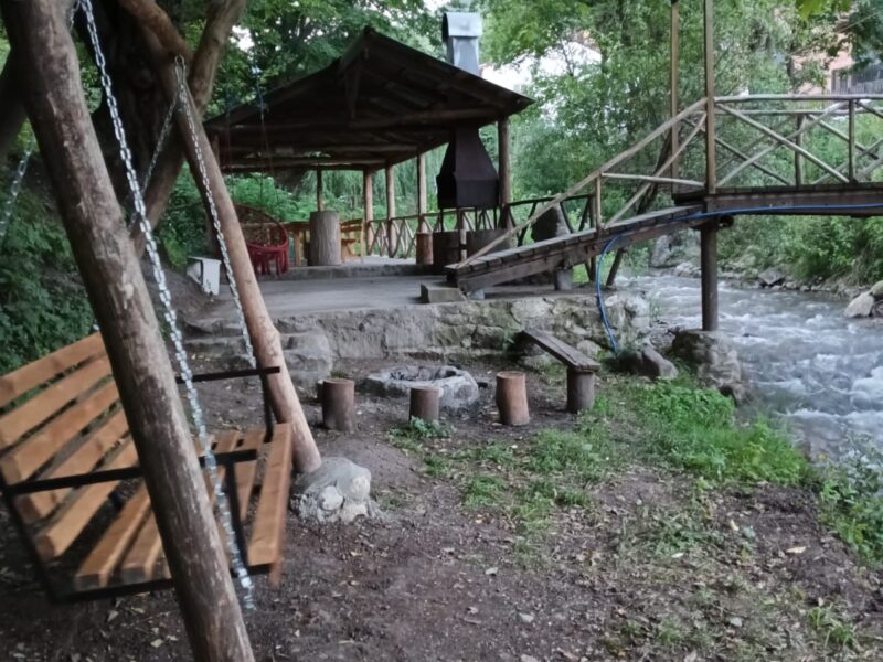 Տաղավարներ Հաղարծինում ԼՈՂԱՎԱԶԱՆ