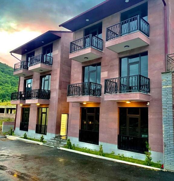 Քոթեջներ Ծաղկաձորում ✅ Լողավազան ✅ Շոգեբաղնիք ✅ ՍՈՑ ՓԱԹԵԹ