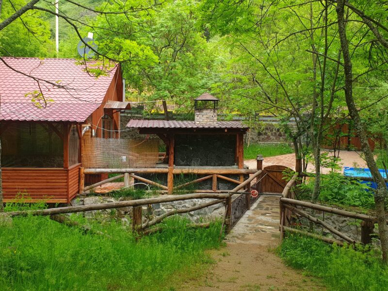 Քոթեջներ Աղվերանում ՋԱԿՈՒԶԻ