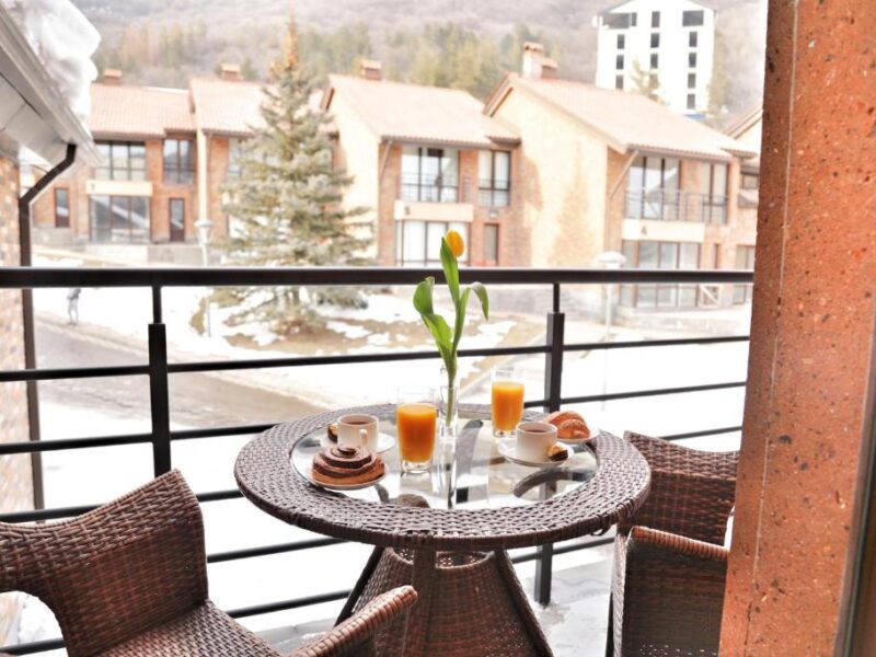 Հյուրանոց Ծաղկաձորում, ԼՈՂԱՎԱԶԱՆ ՇՈԳԵԲԱՂՆԻՔ