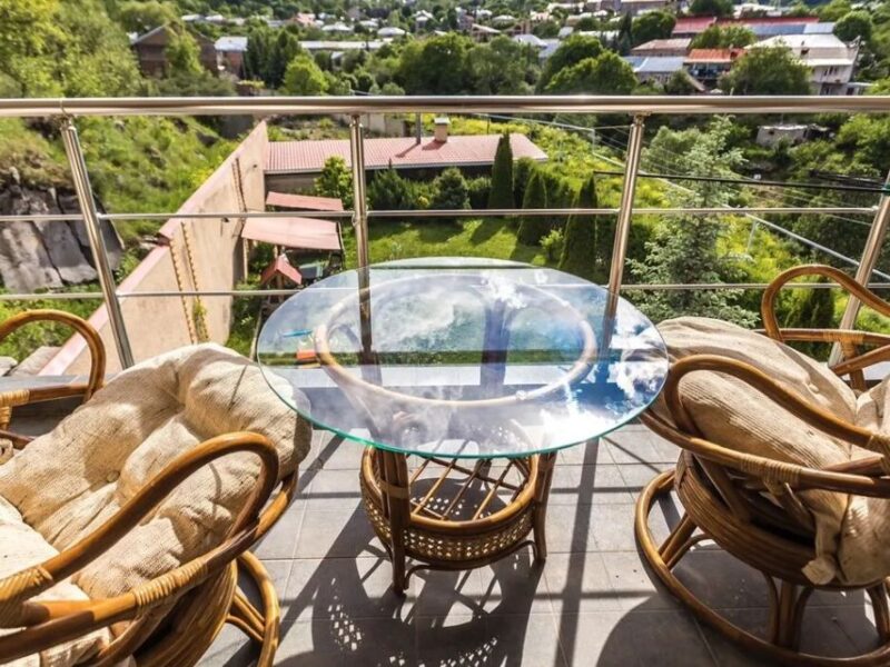 Առանձնատուն ԾԱՂԿԱՁՈՐՈՒՄ 6 ՍԵՆՅԱԿ ԼՈՂԱՎԱԶԱՆ ՇՈԳԵԲԱՂՆԻՔ